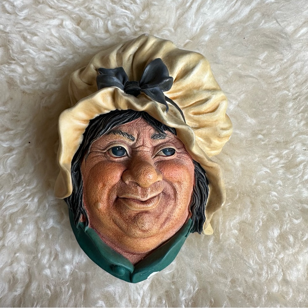 Bossons chalkwear head Sarah Gamp vintage